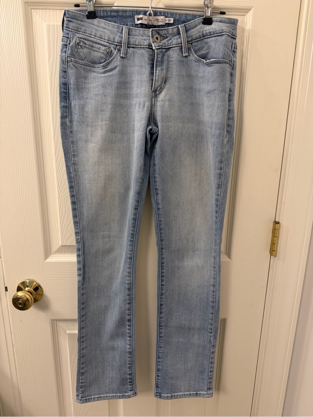 Levi Demi Curve Modern Rise Straight Light Wash Women’s Jeans Size 6/28